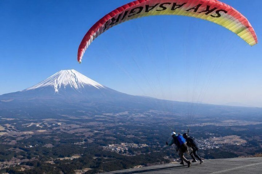 Tokyo: Mount Fuji Paragliding Experience With English Instructor 3