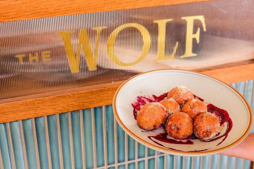 Milwaukee Third Ward Food Tour: Donuts, Sweet Treats & More 3
