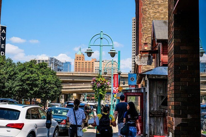 Milwaukee Third Ward Food Tour: Donuts, Sweet Treats & More 5