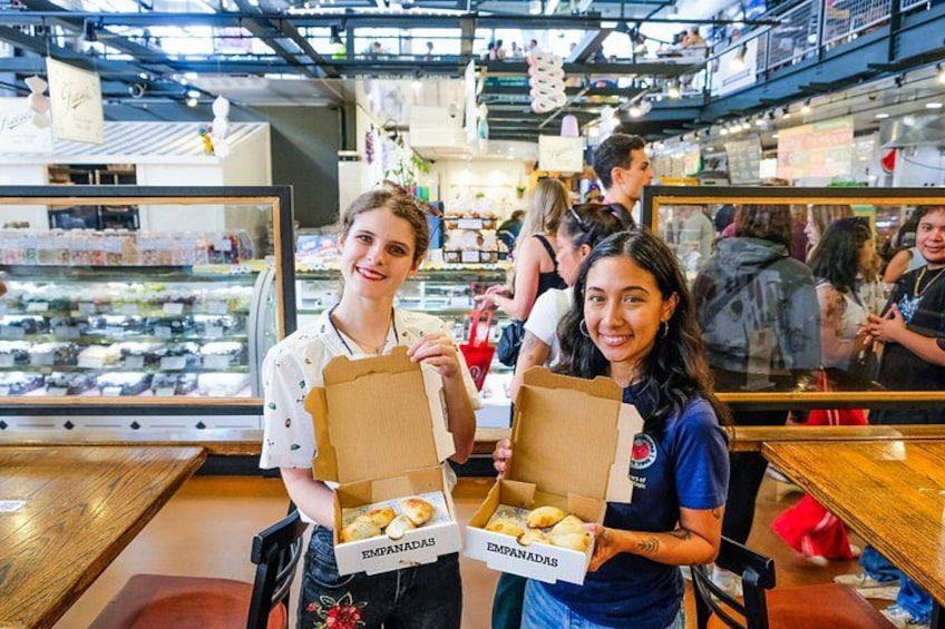 Milwaukee Third Ward Food Tour: Donuts, Sweet Treats & More 3