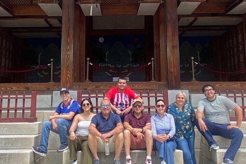 Seoul Private Tour in Spanish: Past and Present 5
