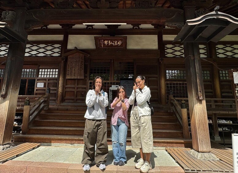 Kanazawa:Ninja Temple Ticket Included & Geisha District Tour 1