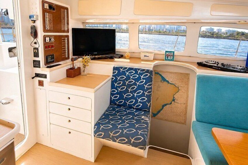 Rio de Janeiro Party Boat Catamaran for Up to 20 Guests Grill 5