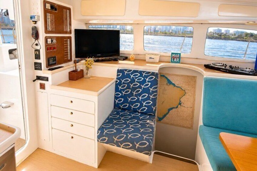 Rio de Janeiro Luxury Catamaran Tour for Up to 20 Guests 5