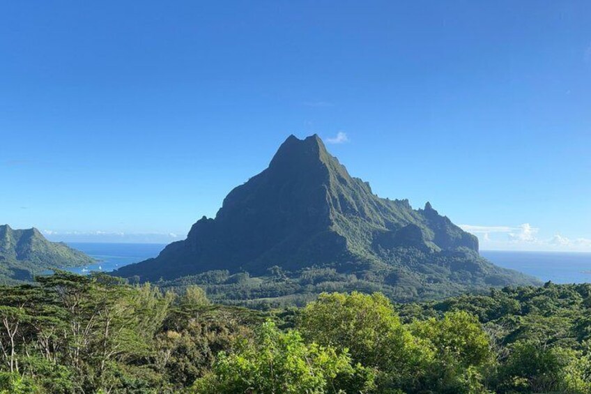 A mountain with a clear sky. 2