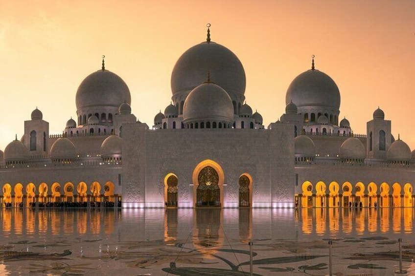 Private Abu Dhabi Airport Layover with Grand Mosque 4 Hours 5