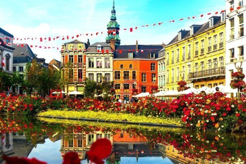 1 Hour Walking Tour in Mons with a Local 1