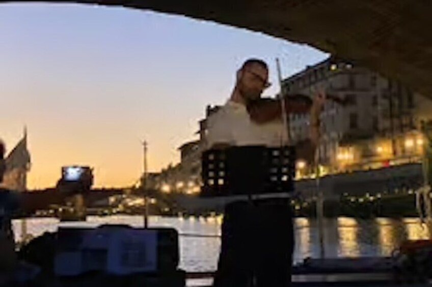 Cruise on the River Arno with Live Concert 2