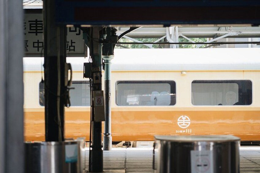 Taichung Rail and River Shared Walking Tour (Tip-based) 2