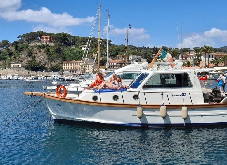 Picture 3 for Activity Scarlino: Boat tour to Cala Violina with snorkeling and aperitivo on board 2