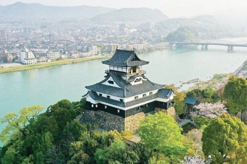Historic Inuyama Castle and Town Tour from Nagoya by Car 3