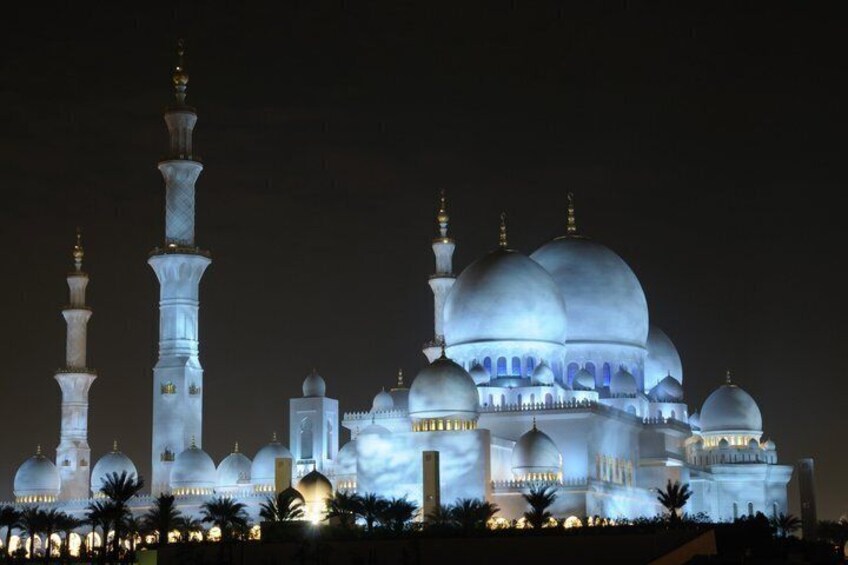 Private Layover Night Tour with Airport Pickup & Drop-Off 1