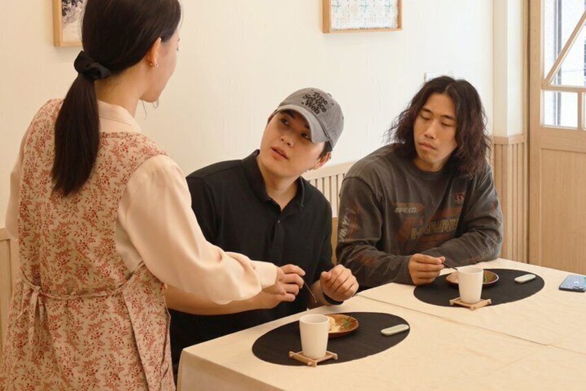 Seoul Korean Tea and Rice Cake Tasting with Bojagi Craft Workshop 3