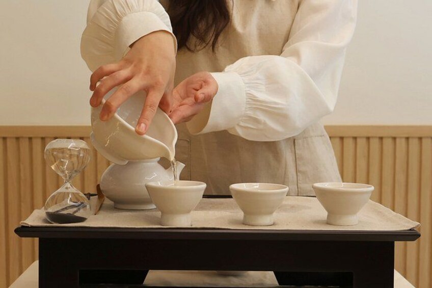 Seoul Korean Tea and Rice Cake Tasting with Bojagi Craft Workshop 5