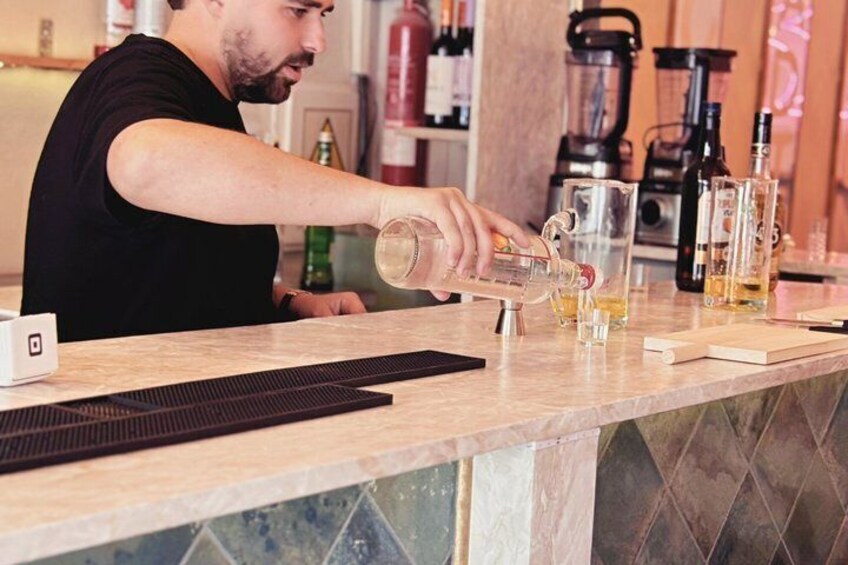 Cocktail Masterclass at Cala d'Ors 5