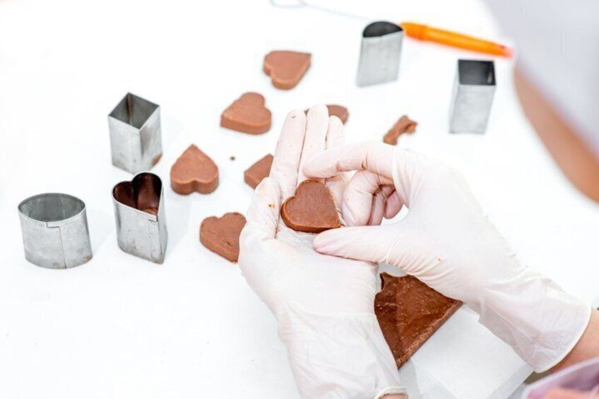 Fun Chocolate Making Class With a Local Chef in Charlotte 4