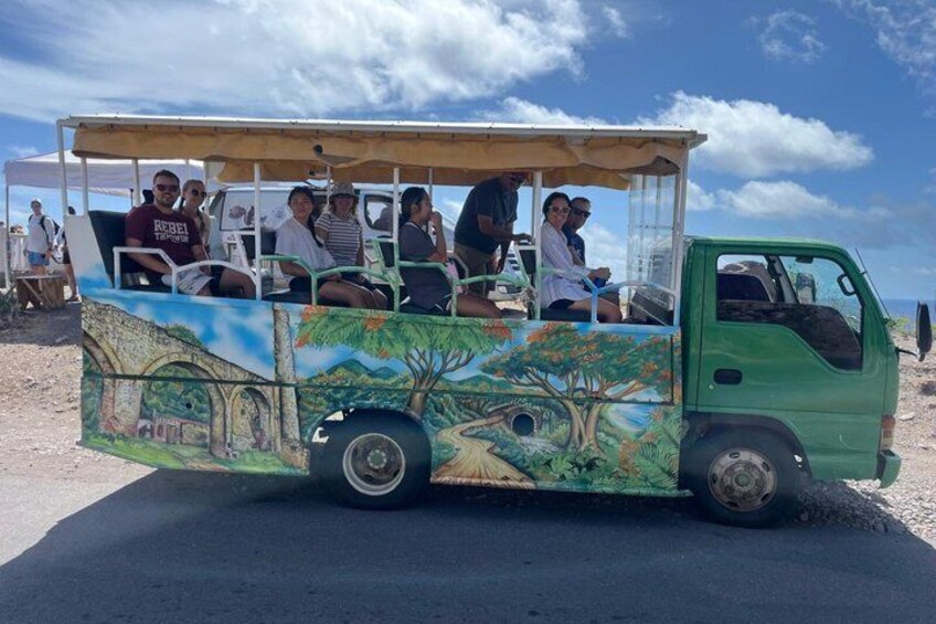 St Kitts 2 Hour Heritage and Coastal Tour with Drinks 1