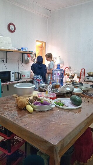 Picture 9 for Activity Nilaveli: Sri Lankan Home Cooking Class visit market 4