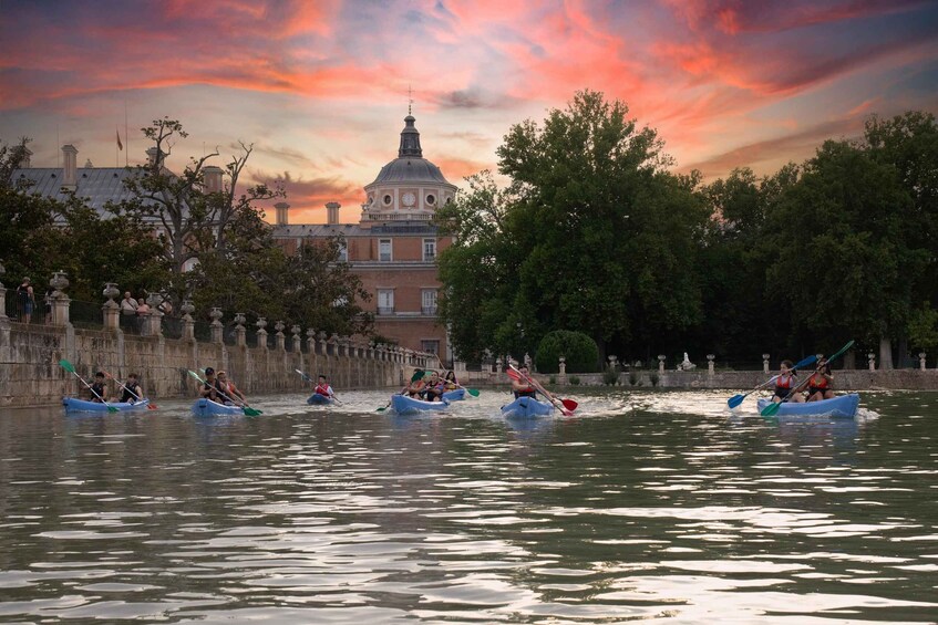 Picture 2 for Activity Aranjuez, Madrid: Guided Kayak Tour of the Royal Gardens 2