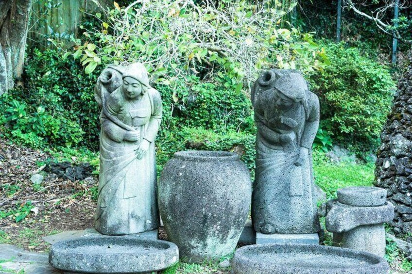 Jeju Myth Night Walk and Salghanggil Guided Tour 2