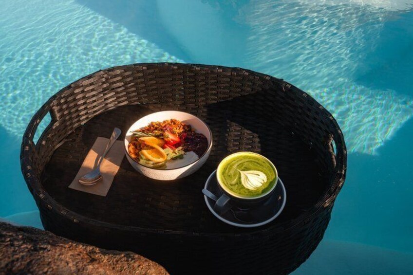 Ōpuke Thermal Pools & Spa: Adult Only Hot Pools with Swim Up Bar 2