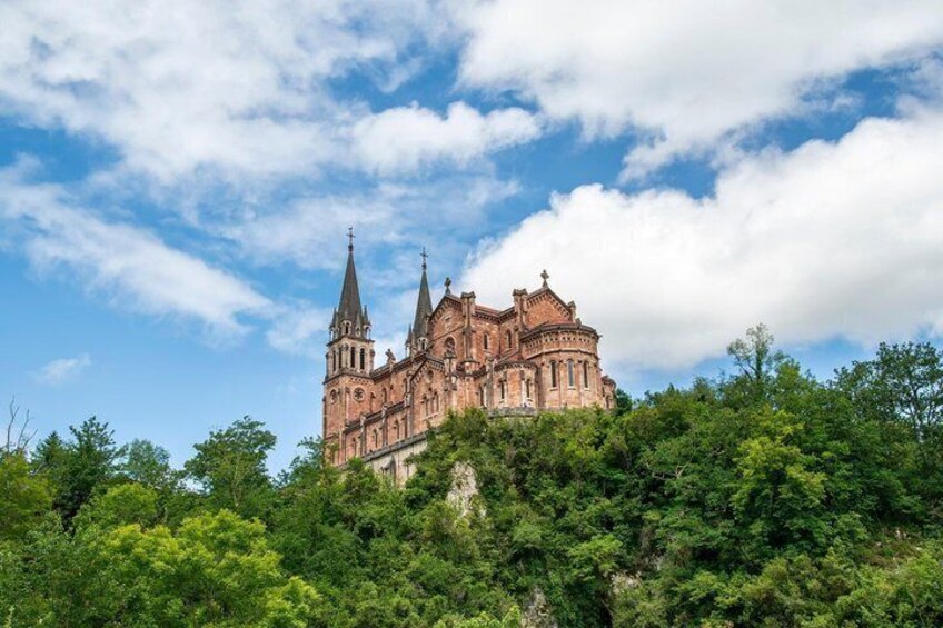 Excursion to the Lakes of Covadonga Cangas de Onís Small Group 5