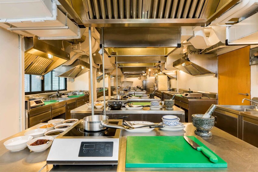 Picture 9 for Activity Bangkok: Thai Cooking Class at Roschas Culinary School 4