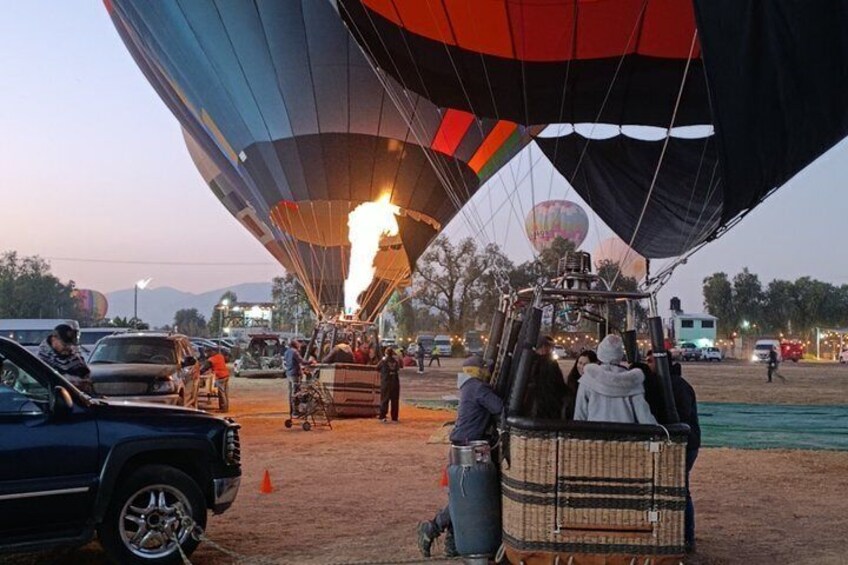 Teotihuacan Balloon flight and Basilica of Guadalupe from CDMX 5