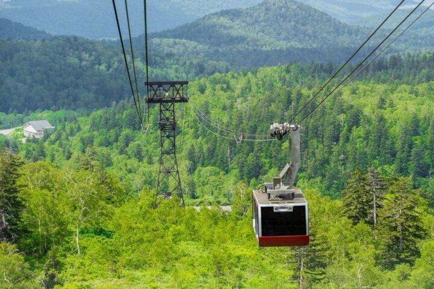 Autumn Asahidake and Hagoromo Falls Ropeway Tour from Sapporo 4
