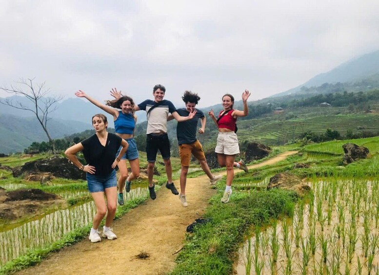 Pu Luong Half-Day Guide Trekking: Hidden Villages & Bat Cave 1