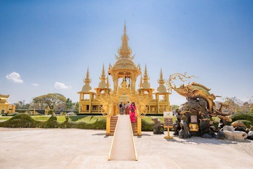 Private Chiang Rai Temples and Golden Triangle from Chiang Mai 1