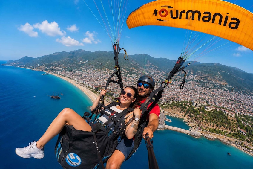 Antalya/Belek: Paragliding Experience & Transfer Option 1