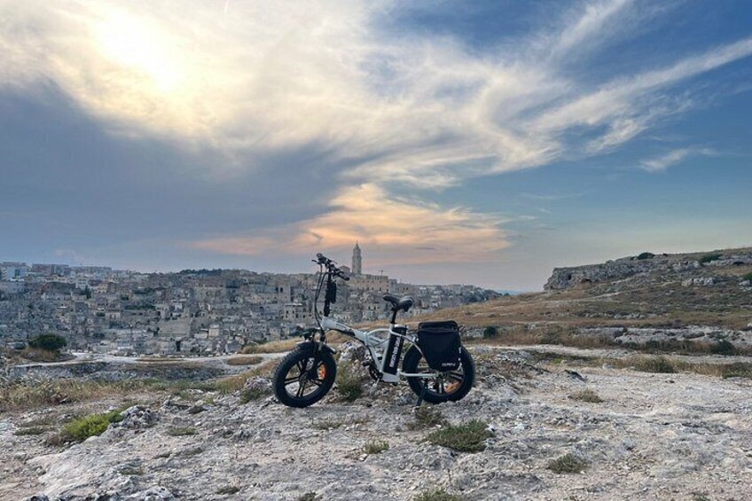 Discovering the hidden treasures of Matera in and bike 3