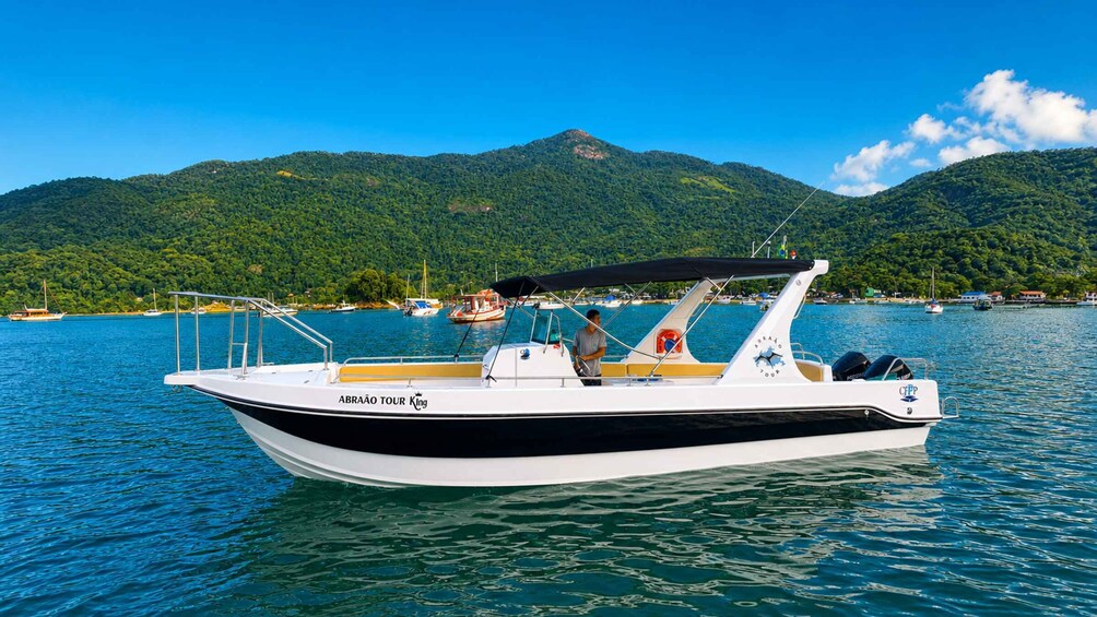 Picture 3 for Activity Ilha Grande: Tour of the Acaiá Cave and Natural Pools 5
