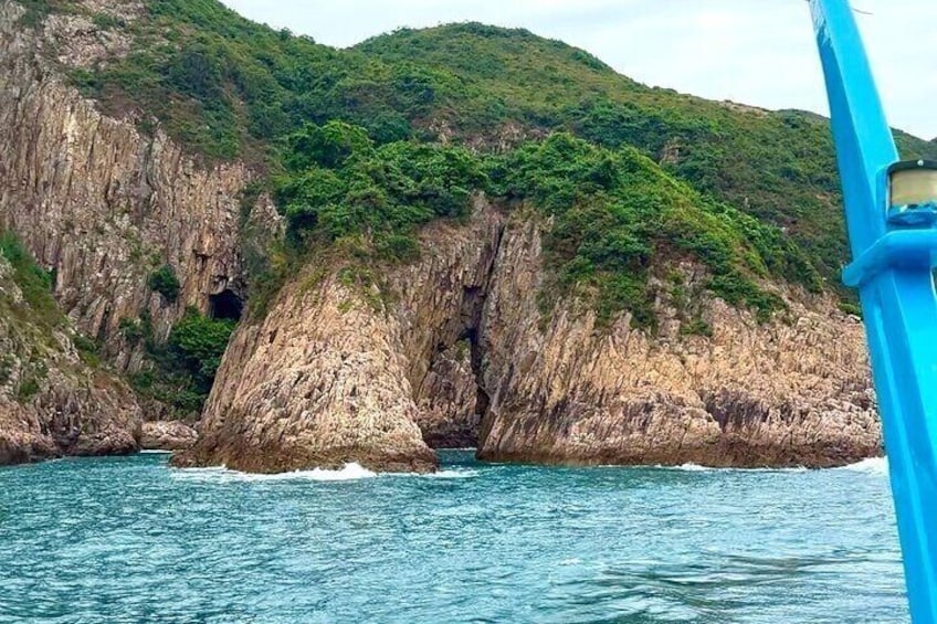 Hong Kong Sharp Island Yacht Tour 1