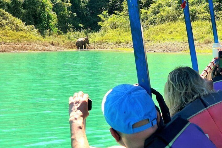 Cheow Lan Lake Tour DM Cave with Hiking and Kayak in Khao Sok 3