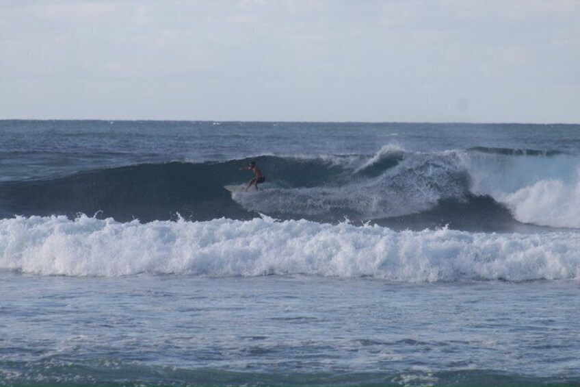 Advanced Surf Lesson in the North Shore of Oahu 4