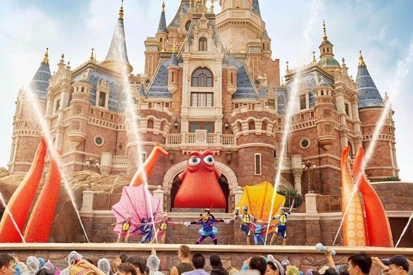 Shanghai Disney 1-Day Ticket with Optional Private Transfer 1