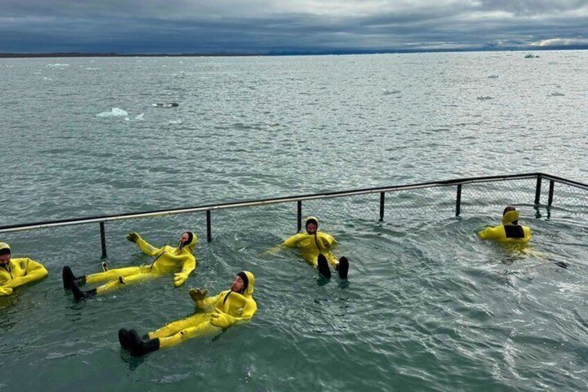 Arctic Seafloating Adventure in Svalbard 1
