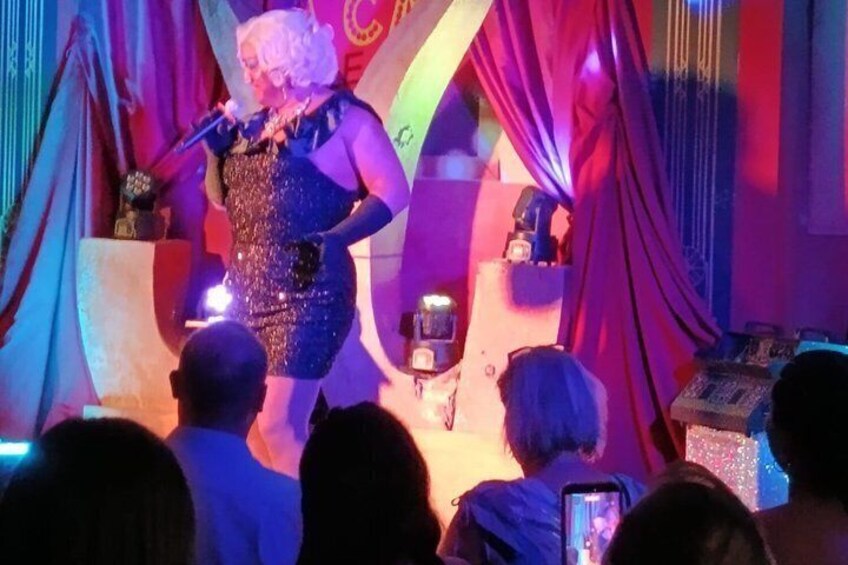 Alicante : Drag Queen Cabaret Show with Tapas Option 2
