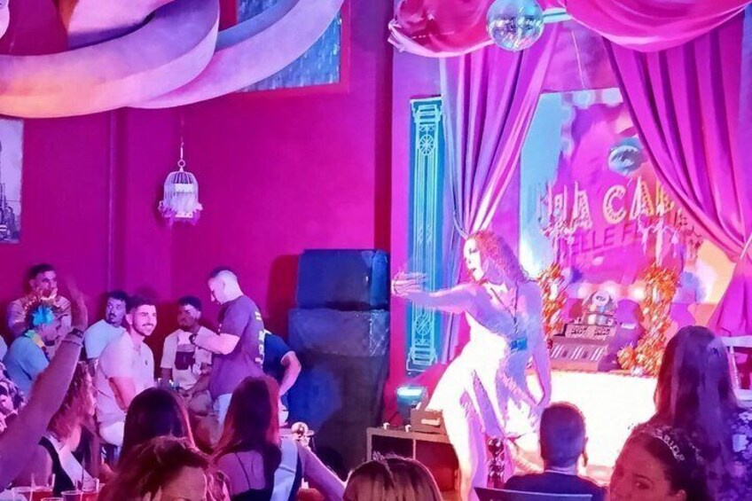 Alicante : Drag Queen Cabaret Show with Tapas Option 4
