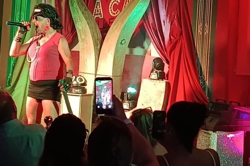 Alicante : Drag Queen Cabaret Show with Tapas Option 4