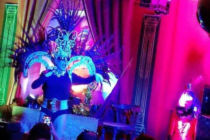 Alicante : Drag Queen Cabaret Show with Tapas Option 2