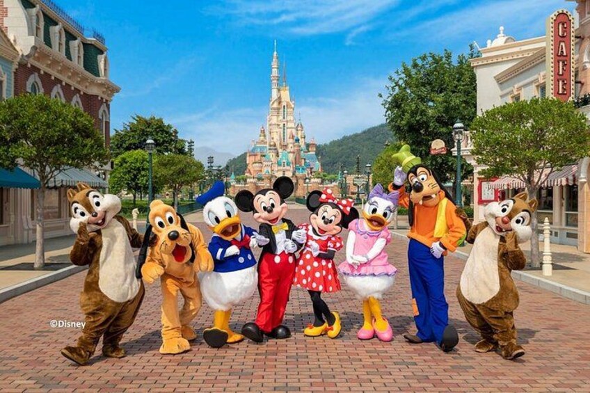 Hong Kong Disneyland Ticket with Premier Access Options 4