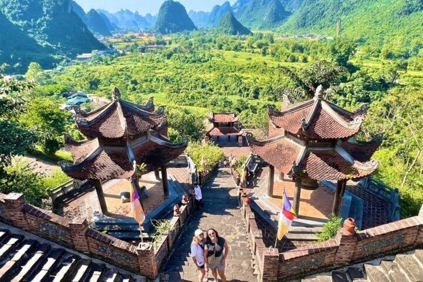 Cao Bang Loop 2-Day Small-Group Motorbike Tour with Local Guides 1