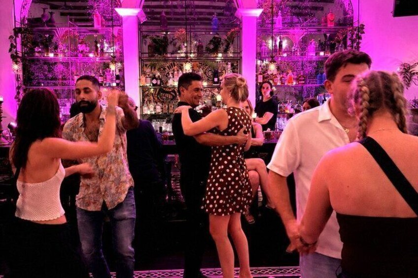 Stylish Salsa or Bachata Lesson in Exclusive Luxury Venue 5