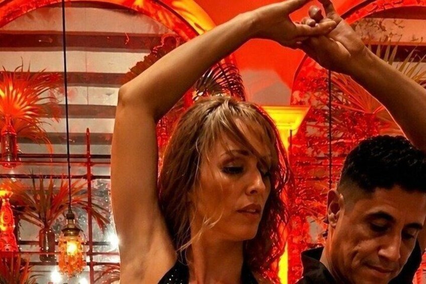 Stylish Salsa or Bachata Lesson in Exclusive Luxury Venue 4