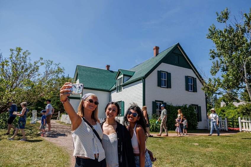 Anne of Green Gables Express Tour from Charlottetown 5