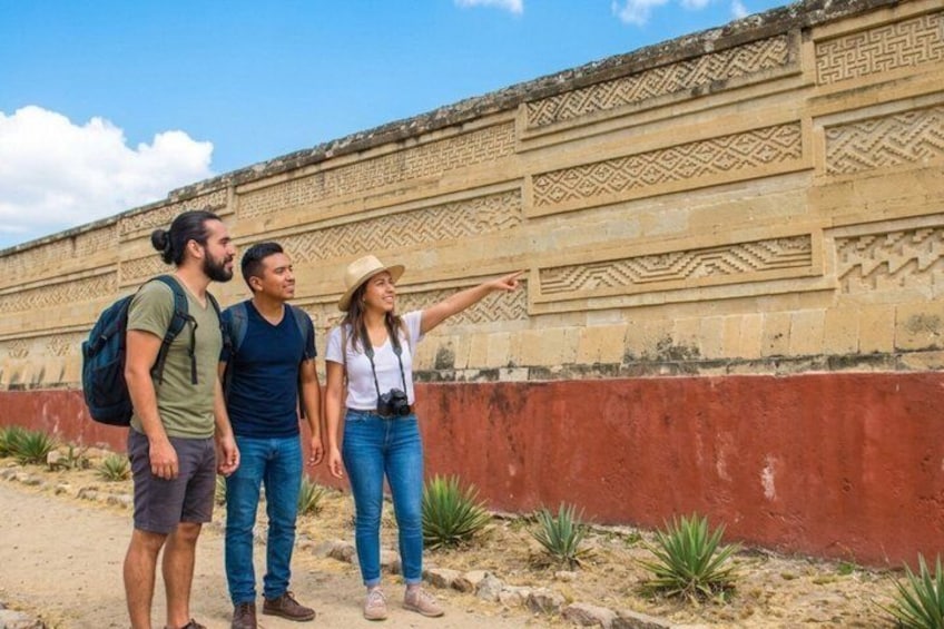 Hierve el Agua Mitla Tule Textiles y Produccion de Mezcal 1