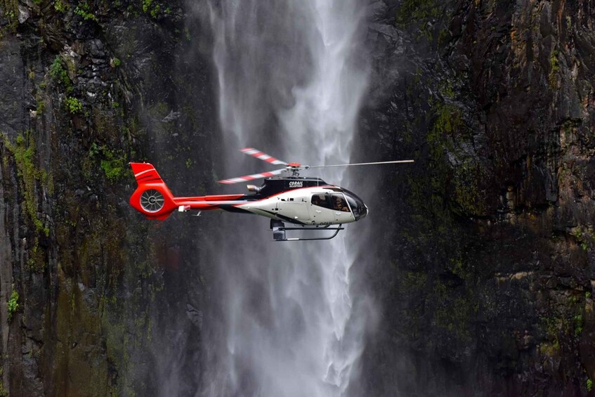 Picture 2 for Activity Réunion: Excellence helicopter tour departing from Saint-Gilles 3